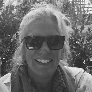 Meet your Posher, Dyonne